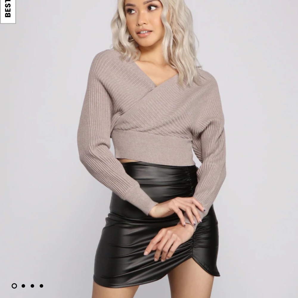 NWT womens off the shoulder Sweater, size S.